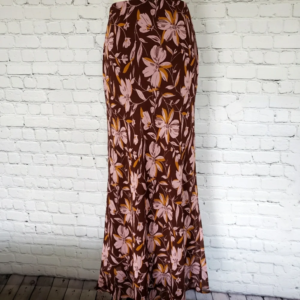 WAYF Floral-Patterned Chiffon Maxi Skirt--NWT--S - Picture 6 of 14